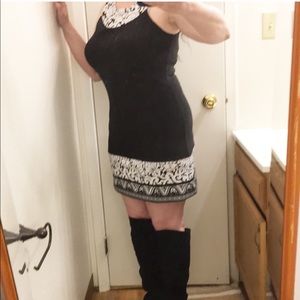 6/$20 White House Black Market dress sz S B &W